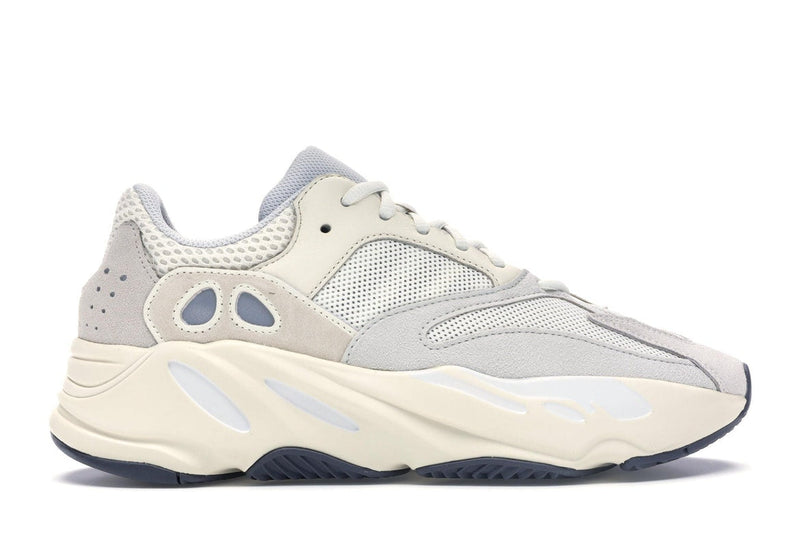 Yeezy 700 Analog