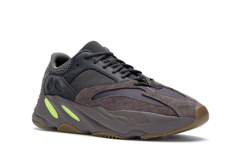 Yeezy 700 Mauve